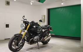 BMW R NINE T 2014