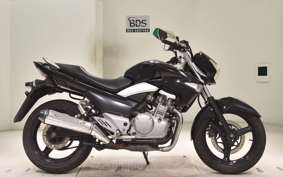 SUZUKI GSR250 2019