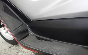 YAMAHA N-MAX 2005 SE86J