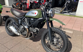 DUCATI  DUCATI  SCRAMBLER  URBAN  ENDE  2015 K102
