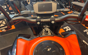 KTM 890 DUKE GP 2024 TU940