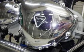 TRIUMPH BONNEVILLE T100 2004
