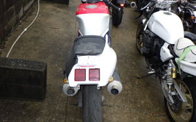 HONDA RVF400 2000 NC35