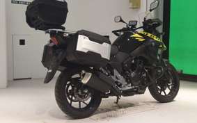 SUZUKI Vｽﾄﾛｰﾑ250A 2023
