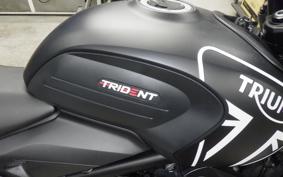 TRIUMPH TRIDENT 660 2022