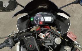 YAMAHA YZF-R25 RG10J