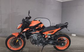 KTM 890 DUKE 2023 TU940