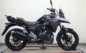 SUZUKI STROM 250 DS11A