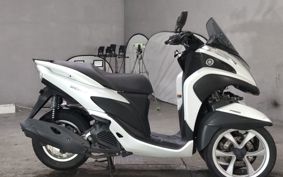 YAMAHA TRICITY 125 SE82J