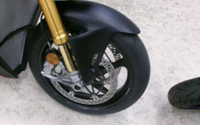 DUCATI STREET FIGHTER V4S 2025 7F00