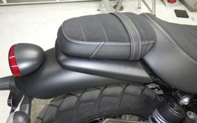 TRIUMPH STREET SCRAMBLER 2023