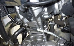 SUZUKI GSR250 2001