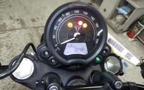 TRIUMPH BONNEVILLE BOBBER 2025