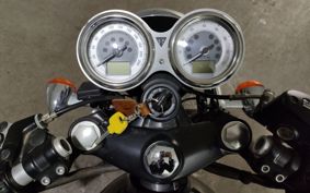 TRIUMPH  TRIUMPH  THRUXTON 1200 2017 DAD71H