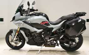 BMW S1000XR 2020