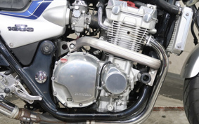 HONDA CB1300SF SUPER FOUR 2002 SC40