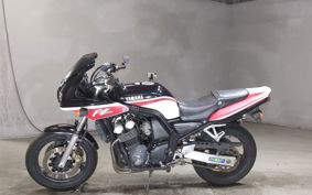 YAMAHA FZ400 4YR
