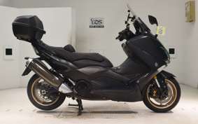 YAMAHA T-MAX 530 2016 SJ12J