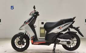 APRILIA SR125