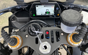 YAMAHA YZF-R1 M 2015 RN40