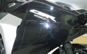 HONDA CBR250R GEN 3 2001 MC41