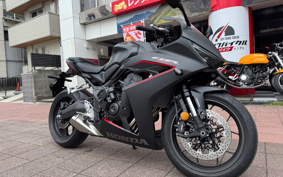 HONDA CBR650R E-Clutch 2026 RH17
