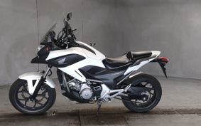 HONDA NC 700 X RC63