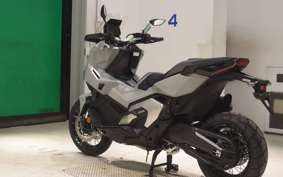 HONDA X-ADV 750 2026 RH21
