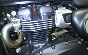 TRIUMPH STREET SCRAMBLER 2021