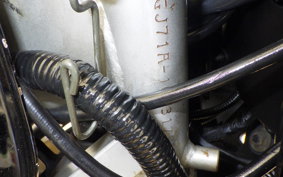 SUZUKI GS250FW GJ71A