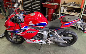 HONDA CBR250RR MC51