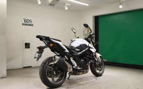 SUZUKI GSR750 A 2013 GR7NA