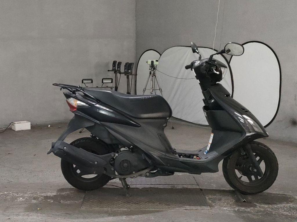 Фото Suzuki ADDRESS V125 с японского аукциона