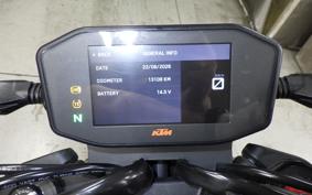 KTM 890 DUKE R 2021