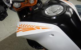 KTM 690 DUKE R 2013