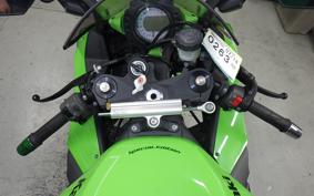 KAWASAKI ZX 10 NINJA R 2010
