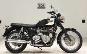 TRIUMPH BONNEVILLE T100 2011
