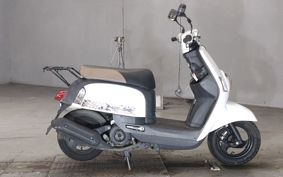 YAMAHA CUXI 100 C1DW