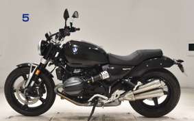 BMW R12