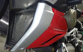 DUCATI STREETFIGHTER V4 S 2022
