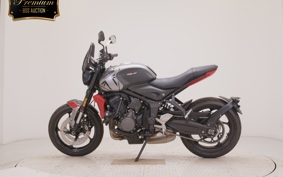 TRIUMPH TRIDENT 660 2023