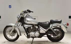 SUZUKI INTRUDER 250 LC VJ51A