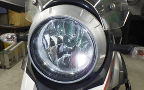 SUZUKI Vｽﾄﾛｰﾑ250A 2015