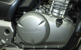 SUZUKI GSR250
