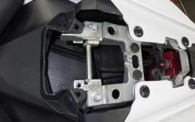 YAMAHA YZF-R7 2023 RM39J