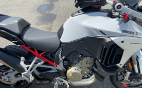 DUCATI MULTI STRADA V4S 2024 6A00