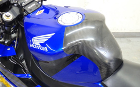 HONDA CBR1000RR 2005 SC57