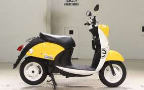 YAMAHA E-VINO SY11J