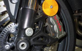 TRIUMPH STREET TRIPLE RS 2024