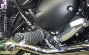 TRIUMPH BONNEVILLE T100 2013